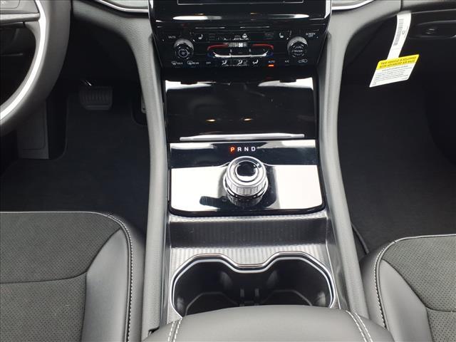 new 2025 Jeep Grand Cherokee car, priced at $43,799