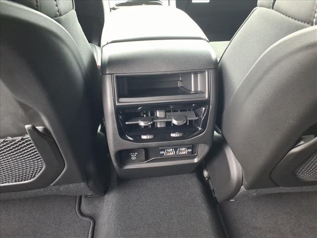 new 2025 Jeep Grand Cherokee car, priced at $43,799