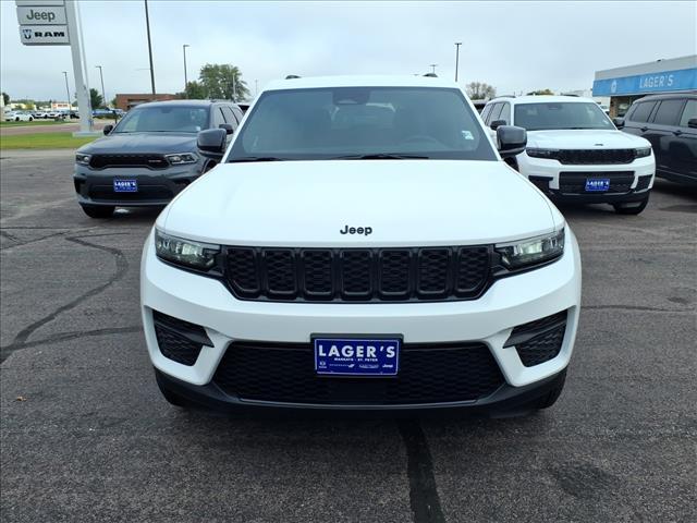 new 2025 Jeep Grand Cherokee car, priced at $43,799