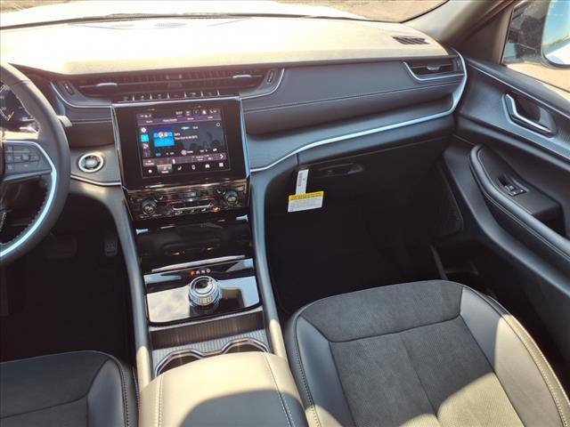 new 2025 Jeep Grand Cherokee car, priced at $47,664