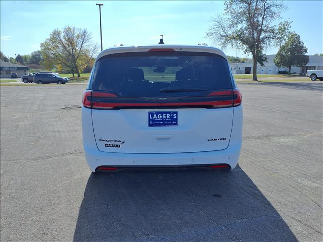 used 2025 Chrysler Pacifica car, priced at $39,995
