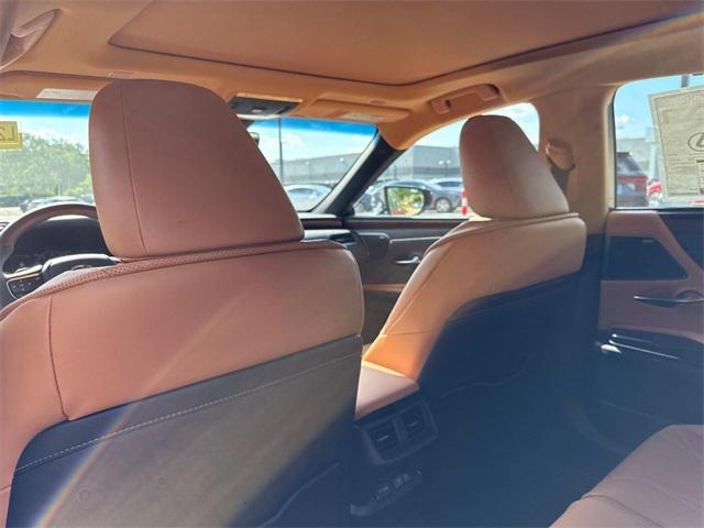 new 2025 Lexus ES 350 car, priced at $54,849