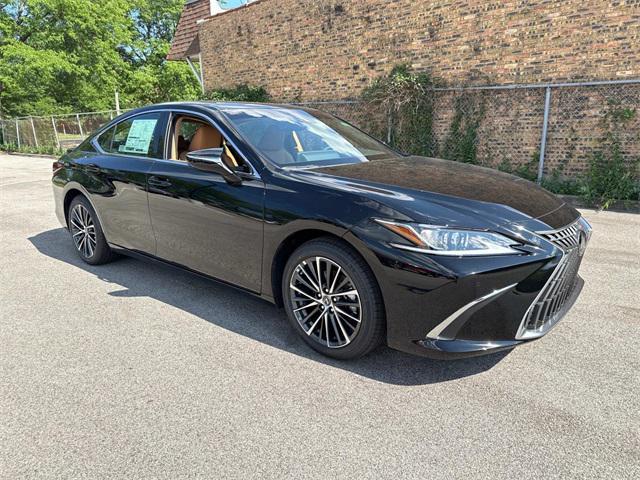 new 2025 Lexus ES 300h car, priced at $48,605