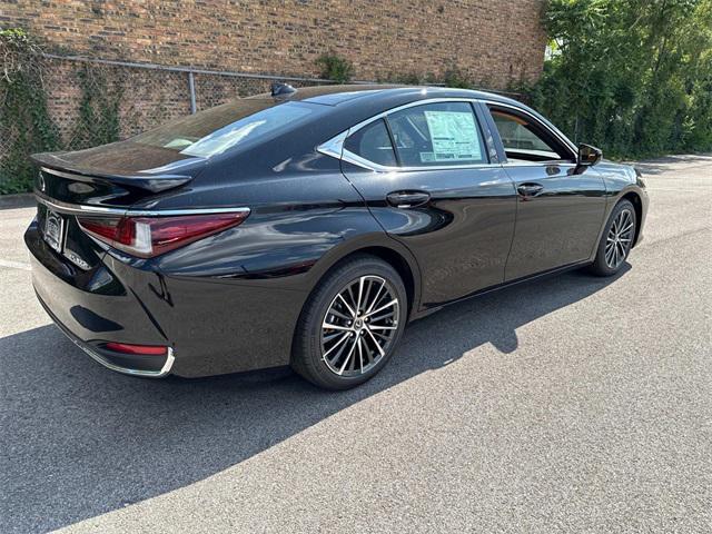 new 2025 Lexus ES 300h car, priced at $48,605