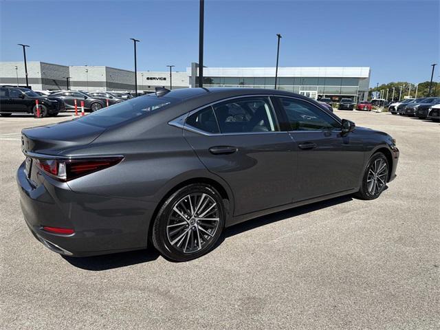 used 2025 Lexus ES 350 car, priced at $43,995