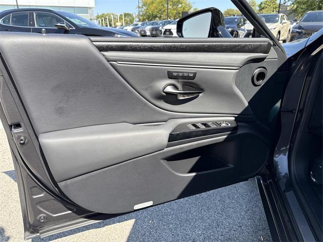 used 2025 Lexus ES 350 car, priced at $43,995
