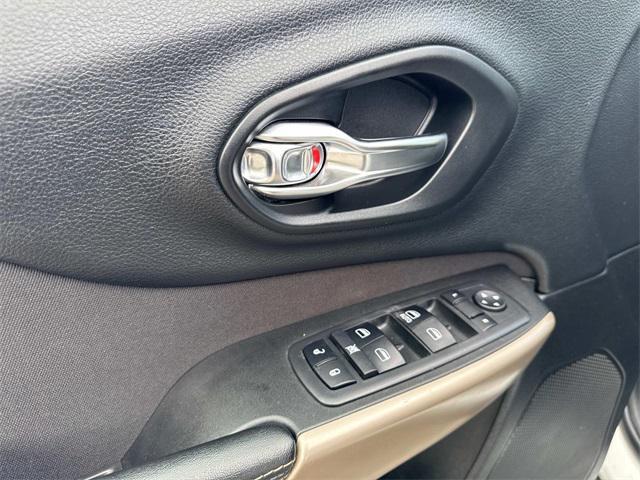 used 2018 Jeep Cherokee car, priced at $14,995