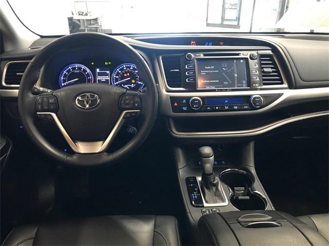 used 2019 Toyota Highlander car, priced at $31,995