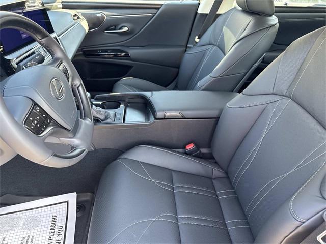 new 2025 Lexus ES 350 car, priced at $56,250