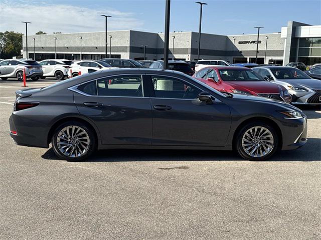 new 2025 Lexus ES 350 car, priced at $56,250