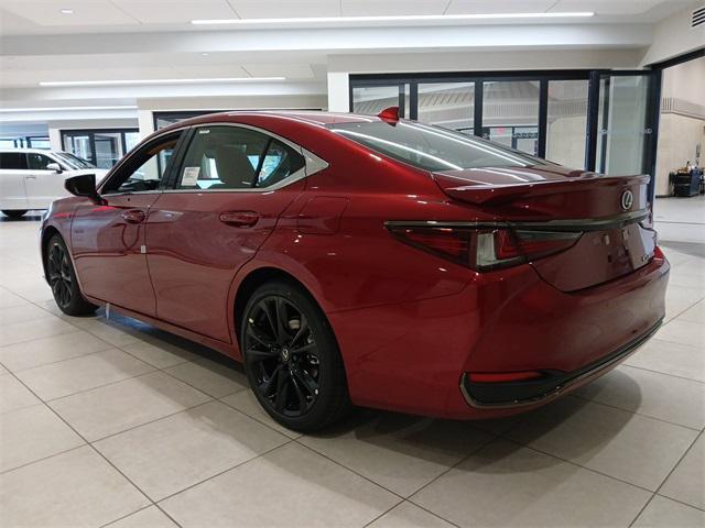 new 2025 Lexus ES 300h car, priced at $49,851