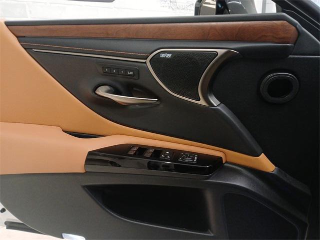 used 2024 Lexus ES 300h car, priced at $57,510