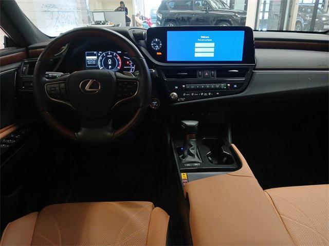 used 2024 Lexus ES 300h car, priced at $51,995