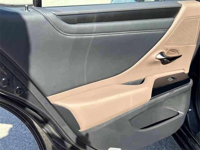 new 2025 Lexus ES 350 car, priced at $47,425