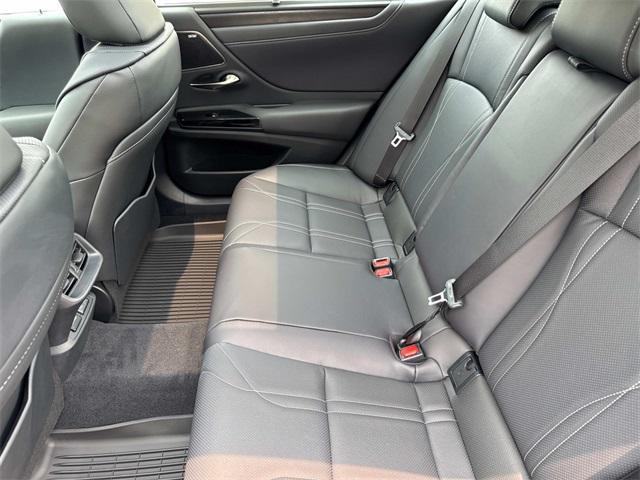new 2025 Lexus ES 350 car, priced at $53,683