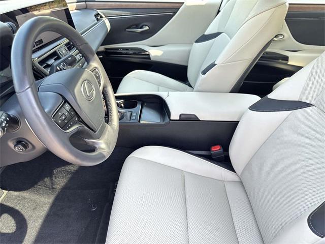 used 2025 Lexus ES 300h car, priced at $46,995