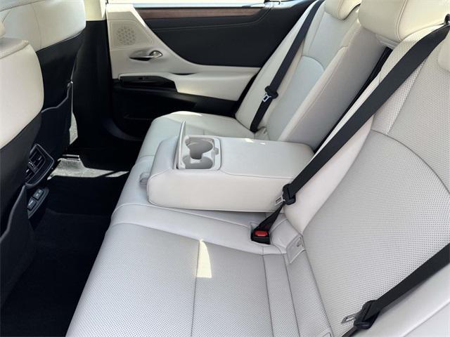 used 2025 Lexus ES 300h car, priced at $46,995