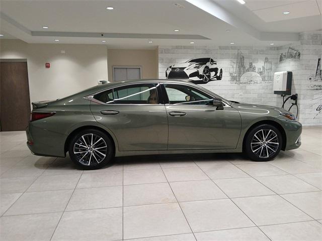 used 2024 Lexus ES 350 car, priced at $44,995