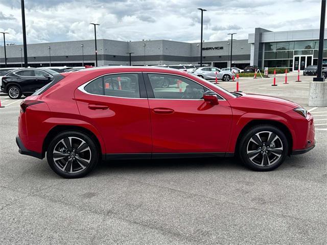 new 2025 Lexus UX 300h car, priced at $43,652