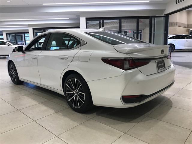 used 2024 Lexus ES 300h car, priced at $46,995