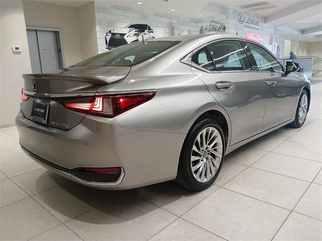 used 2021 Lexus ES 250 car, priced at $28,995