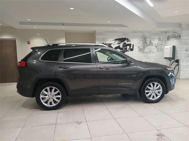 used 2014 Jeep Cherokee car, priced at $15,995