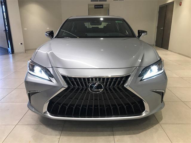 new 2025 Lexus ES 300h car, priced at $53,239