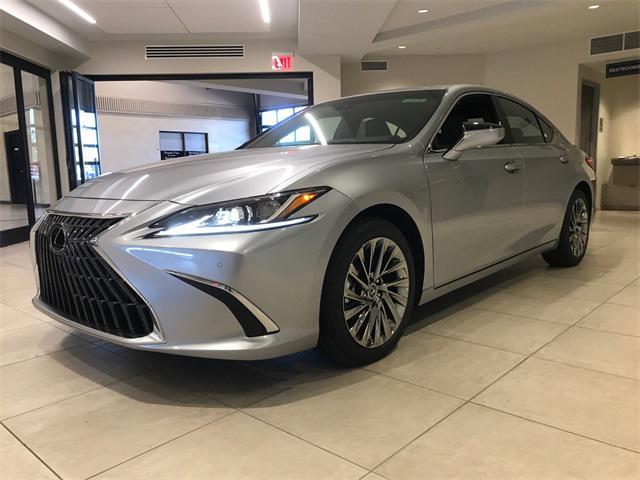 new 2025 Lexus ES 300h car, priced at $53,239