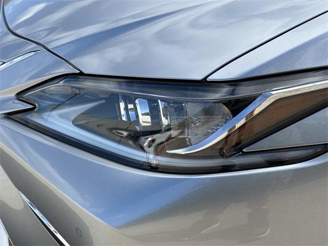 used 2022 Lexus ES 350 car, priced at $39,995