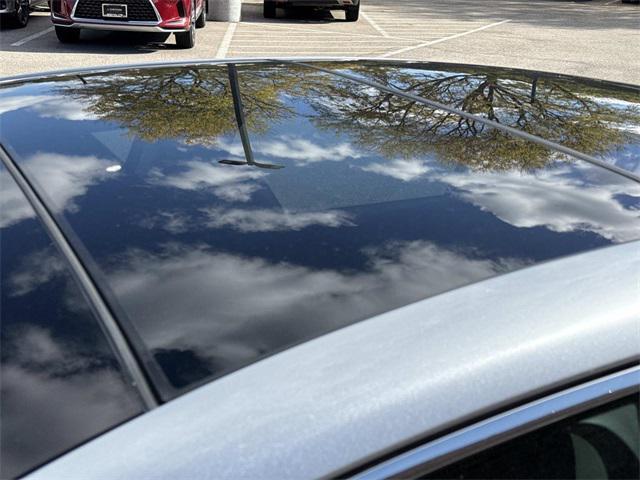 used 2022 Lexus ES 350 car, priced at $39,995