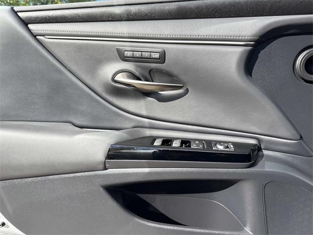 used 2022 Lexus ES 350 car, priced at $39,995