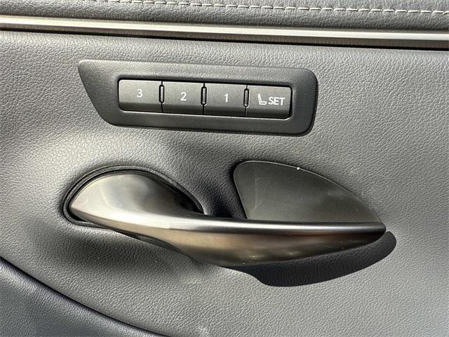used 2022 Lexus ES 350 car, priced at $39,995
