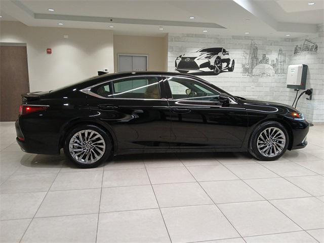 used 2024 Lexus ES 350 car, priced at $51,995