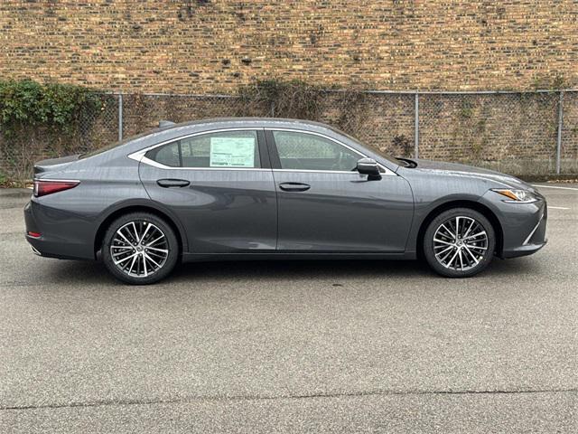 new 2025 Lexus ES 350 car, priced at $47,425