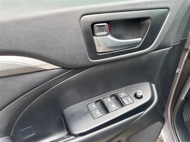 used 2019 Toyota Highlander car, priced at $29,995