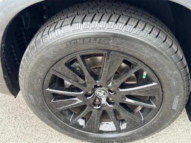 used 2019 Toyota Highlander car, priced at $29,995