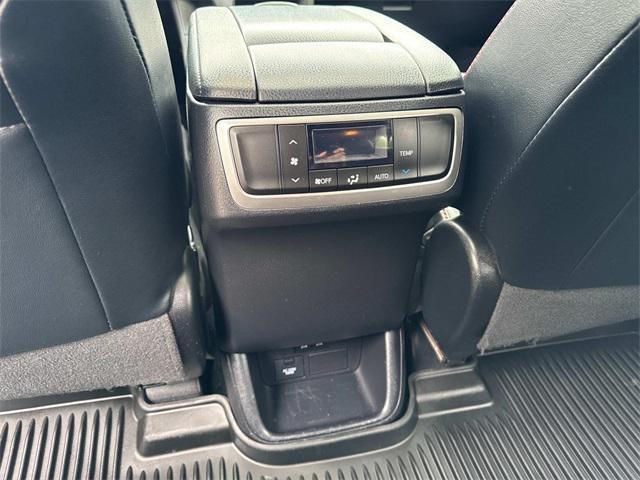 used 2019 Toyota Highlander car, priced at $29,995