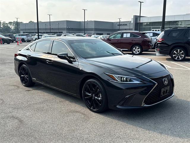 used 2022 Lexus ES 300h car, priced at $39,995