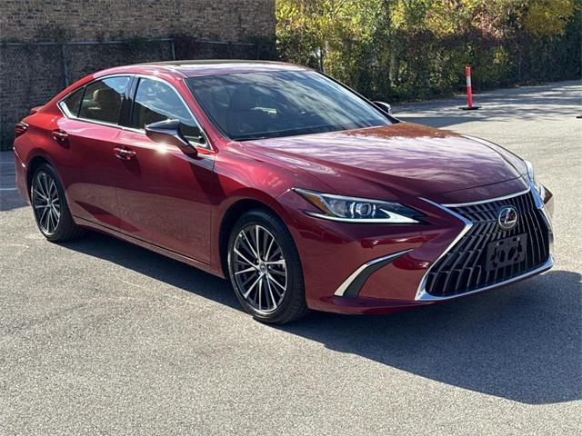 used 2025 Lexus ES 300h car, priced at $44,995