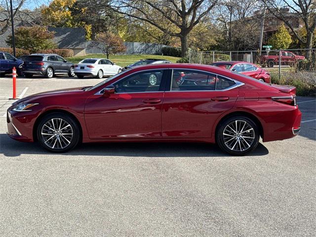 used 2025 Lexus ES 300h car, priced at $44,995