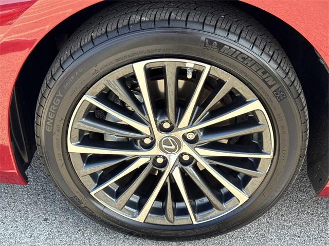 used 2025 Lexus ES 300h car, priced at $44,995