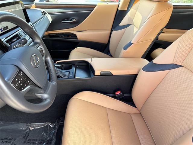 used 2025 Lexus ES 300h car, priced at $44,995