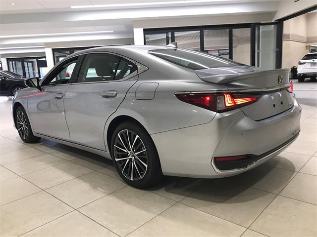 new 2025 Lexus ES 300h car, priced at $49,424