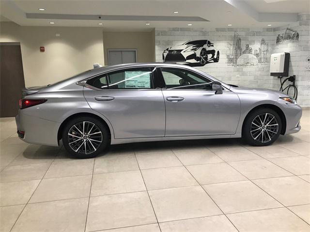 new 2025 Lexus ES 300h car, priced at $49,424