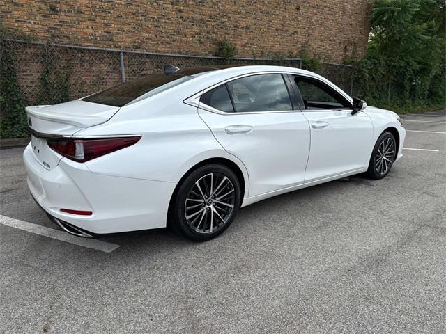 used 2022 Lexus ES 350 car, priced at $39,995