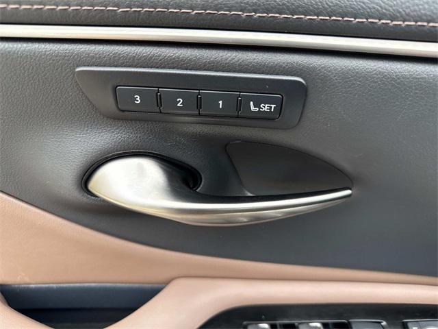 used 2022 Lexus ES 350 car, priced at $39,995