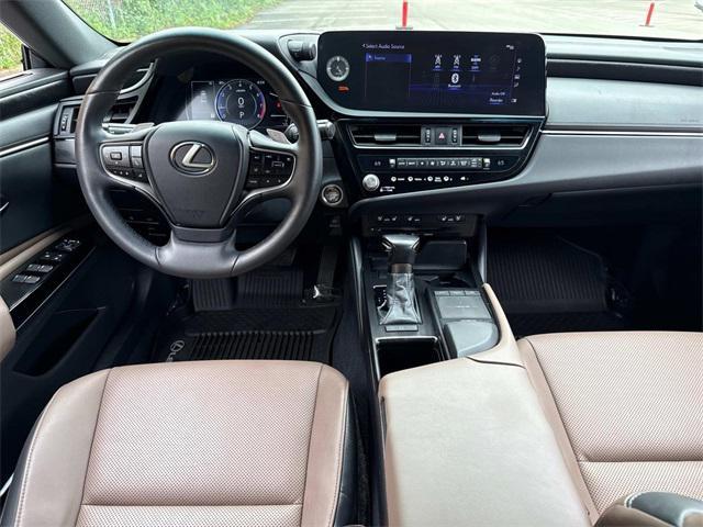 used 2022 Lexus ES 350 car, priced at $39,995
