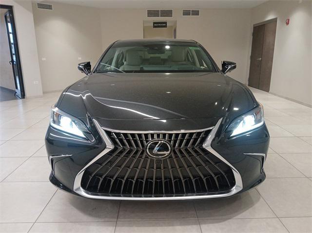 new 2025 Lexus ES 350 car, priced at $53,545