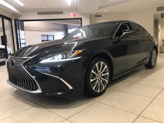 used 2020 Lexus ES 300h car, priced at $37,995