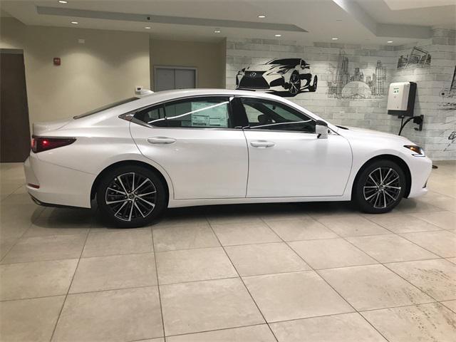 new 2025 Lexus ES 350 car, priced at $48,464